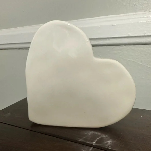 Rae Dunn Dog Mom Heart Sculpture - Picture 2 of 7